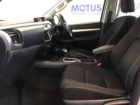 2025-Toyota-Hilux-28-GD-6-RB-Raider-Double-Cab-mHev_6