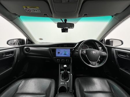 2020-Toyota-Corolla-16-Prestige_10