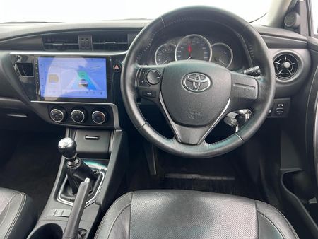 2020-Toyota-Corolla-16-Prestige_8