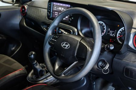 2026-Hyundai-Grand-i10-10-Motion_12