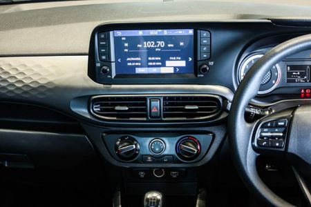 2026-Hyundai-Grand-i10-10-Motion_16