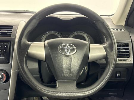 2019-Toyota-Corolla-Quest-16_11