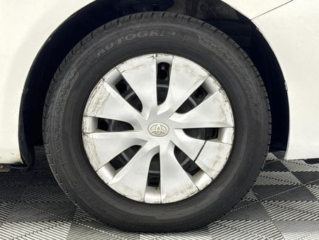 2019-Toyota-Corolla-Quest-16_15