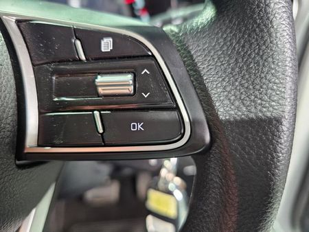 2026-Kia-Sonet-15-LS-Auto_16