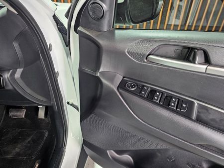 2026-Kia-Sonet-15-LS-Auto_7