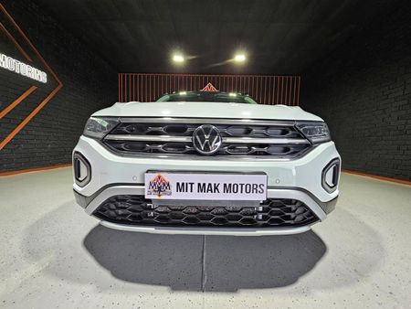 2022-Volkswagen-T-Roc-14-TSI-Design-Auto_4