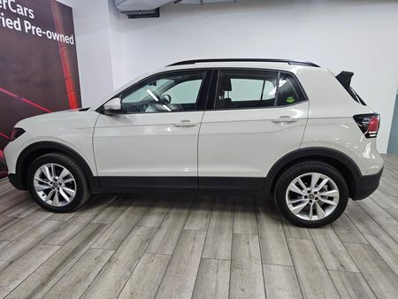 2026-Volkswagen-T-Cross-10-TSI-Life-Auto_12