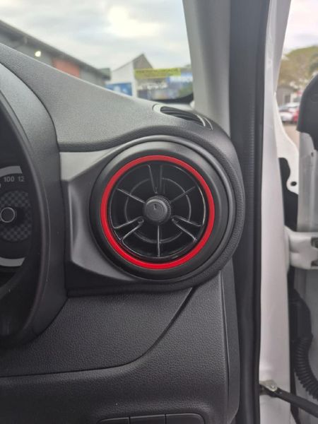 2026-Hyundai-Grand-i10-10-Motion_11