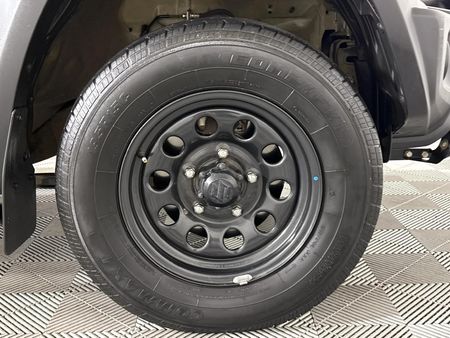 2021-Suzuki-Jimny-15-GA_11