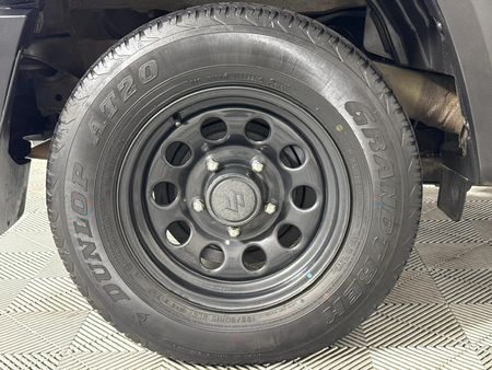 2021-Suzuki-Jimny-15-GA_13