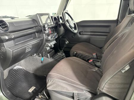 2021-Suzuki-Jimny-15-GA_6
