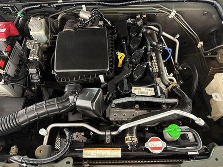 2021-Suzuki-Jimny-15-GA_8