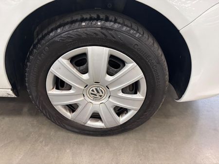 2017-Volkswagen-Polo-Vivo-GP-14-Trendline-5-dr_8