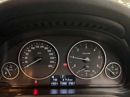 2016-BMW-X3-xDrive20d-Auto_10