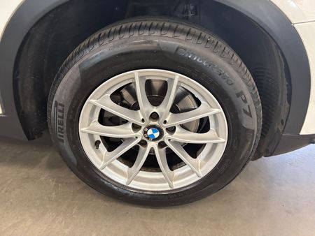 2016-BMW-X3-xDrive20d-Auto_8