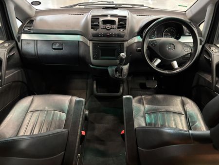 2014-Mercedes-Benz-Viano-30-CDI-Trend-Auto_9