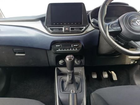 2024-Toyota-Starlet-15-XR_11