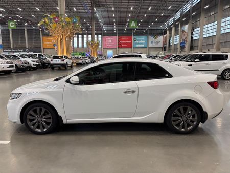 2012-Kia-Cerato-20-Koup_3
