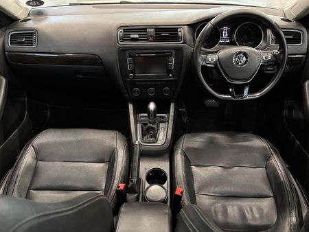 2015-Volkswagen-Jetta-GP-14-TSI-Comfortline-Auto_9