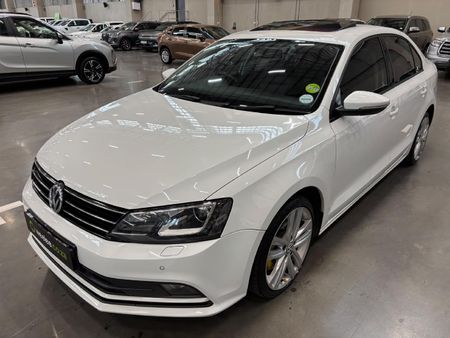 2015-Volkswagen-Jetta-GP-14-TSI-Comfortline-Auto_6
