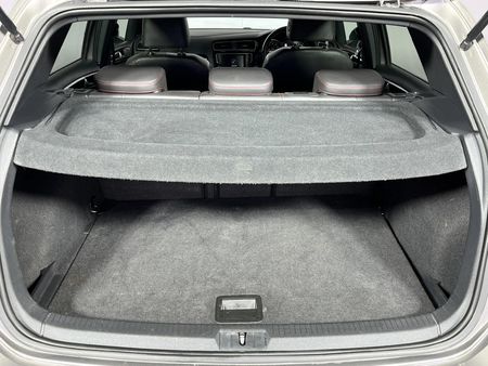 2015-Volkswagen-Golf-VII-GTI-20-TSI-Auto-Performance_16