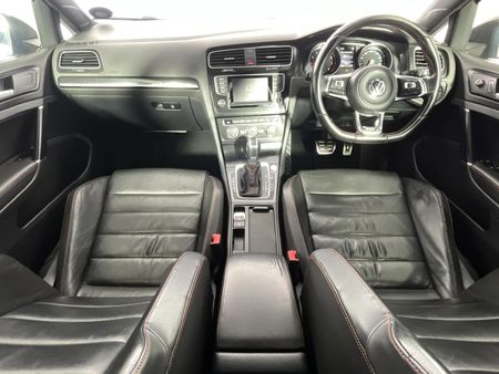 2015-Volkswagen-Golf-VII-GTI-20-TSI-Auto-Performance_6
