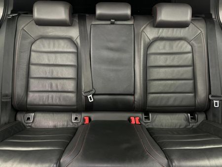 2015-Volkswagen-Golf-VII-GTI-20-TSI-Auto-Performance_8