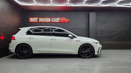 2022-Volkswagen-Golf-8-GTI-20-TSI-Auto_2