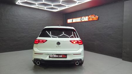 2022-Volkswagen-Golf-8-GTI-20-TSI-Auto_8