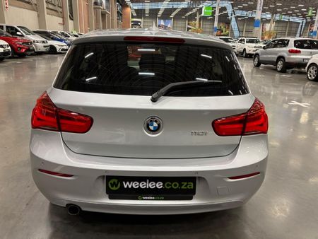 2018-BMW-1-Series-118i-5-dr-Auto_5