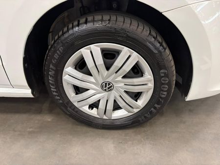 2024-Volkswagen-Polo-Vivo-14-Trendline-5-dr_8