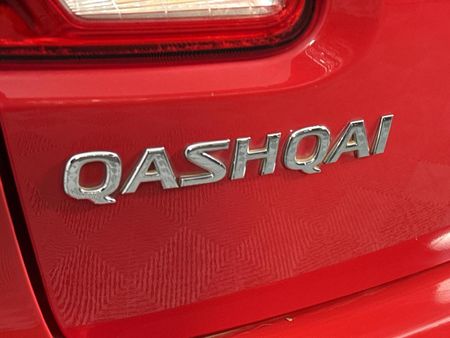 2011-Nissan-Qashqai-16-Visia_12