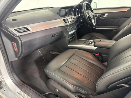 2015-Mercedes-Benz-E-Class-E-400-Avantgarde_9