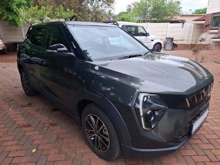 2025-Mahindra-XUV-3XO-12T-MX3-Auto_2