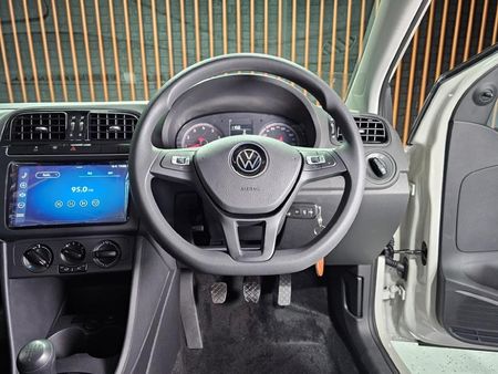 2026-Volkswagen-Polo-Vivo-14_9