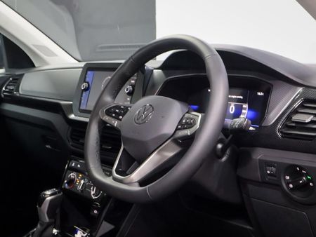 2026-Volkswagen-T-Cross-10-TSI-Life-Auto_11