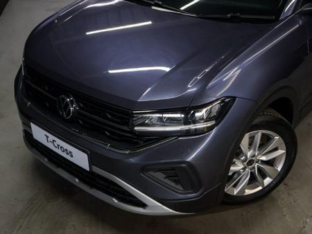 2026-Volkswagen-T-Cross-10-TSI-Life-Auto_3