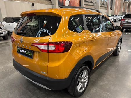 2020-Renault-Triber-10-Intens_6