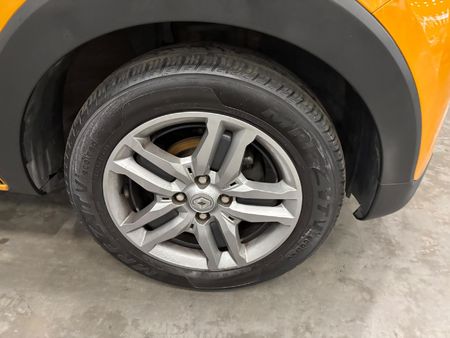 2020-Renault-Triber-10-Intens_8