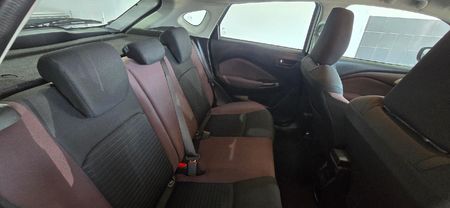 2025-Toyota-Starlet-Cross-15XS-Auto_15