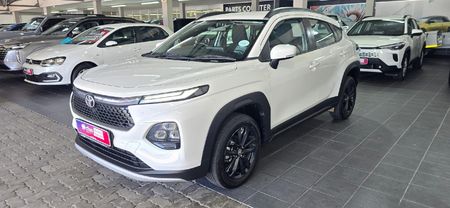 2025-Toyota-Starlet-Cross-15XS-Auto_8