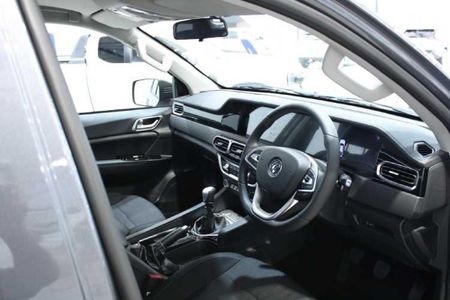 2026-Foton-Tunland-20T-G7-Elite-Double-Cab_14
