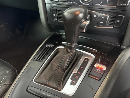 2009-Audi-A4-18-T-Auto_10