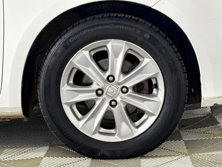 2012-Honda-Jazz-13-Comfort_16