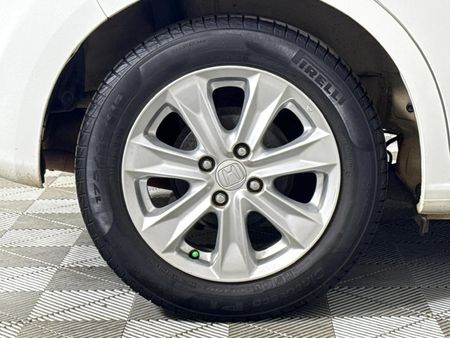 2012-Honda-Jazz-13-Comfort_18