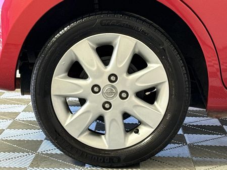 2012-Nissan-Micra-15-Tekna-5-dr_18