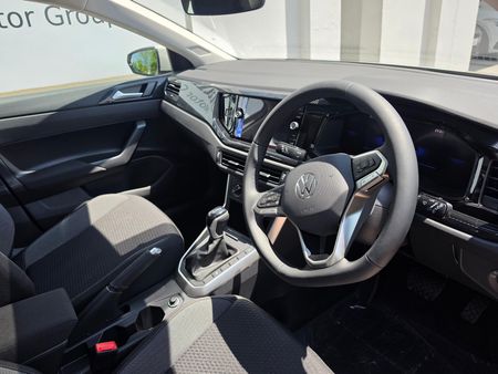 2026-Volkswagen-Polo-10-TSI-Life-Auto-DSG_9