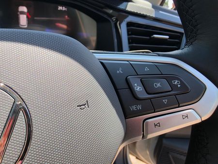 2026-Volkswagen-Polo-10-TSI-Life-Auto-DSG_11