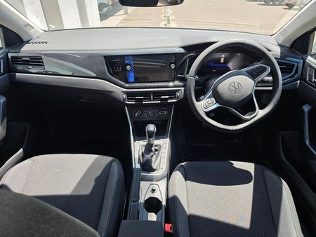 2026-Volkswagen-Polo-10-TSI-Life-Auto-DSG_15