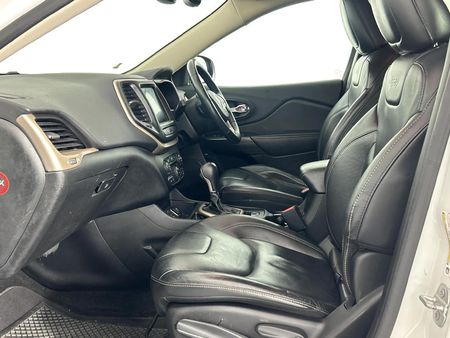 2016-Jeep-Cherokee-32-Limited-Auto_9